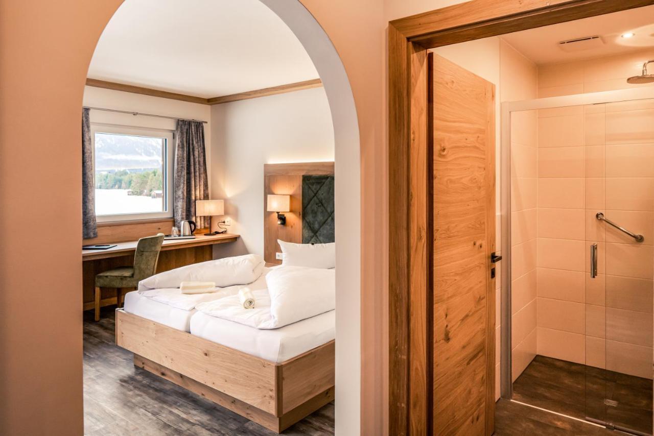 Hotel Foehrenhof Штанцах Экстерьер фото