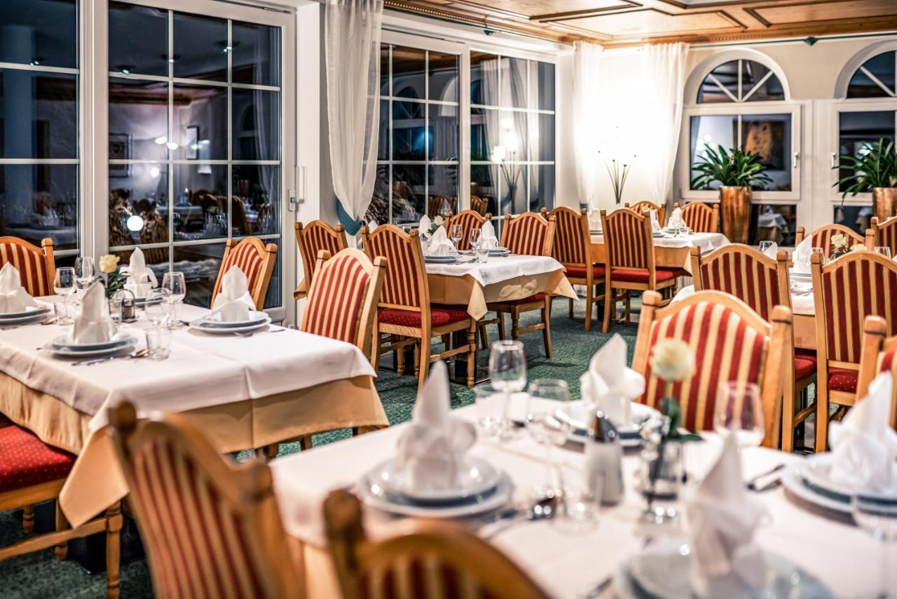 Hotel Foehrenhof Штанцах Экстерьер фото