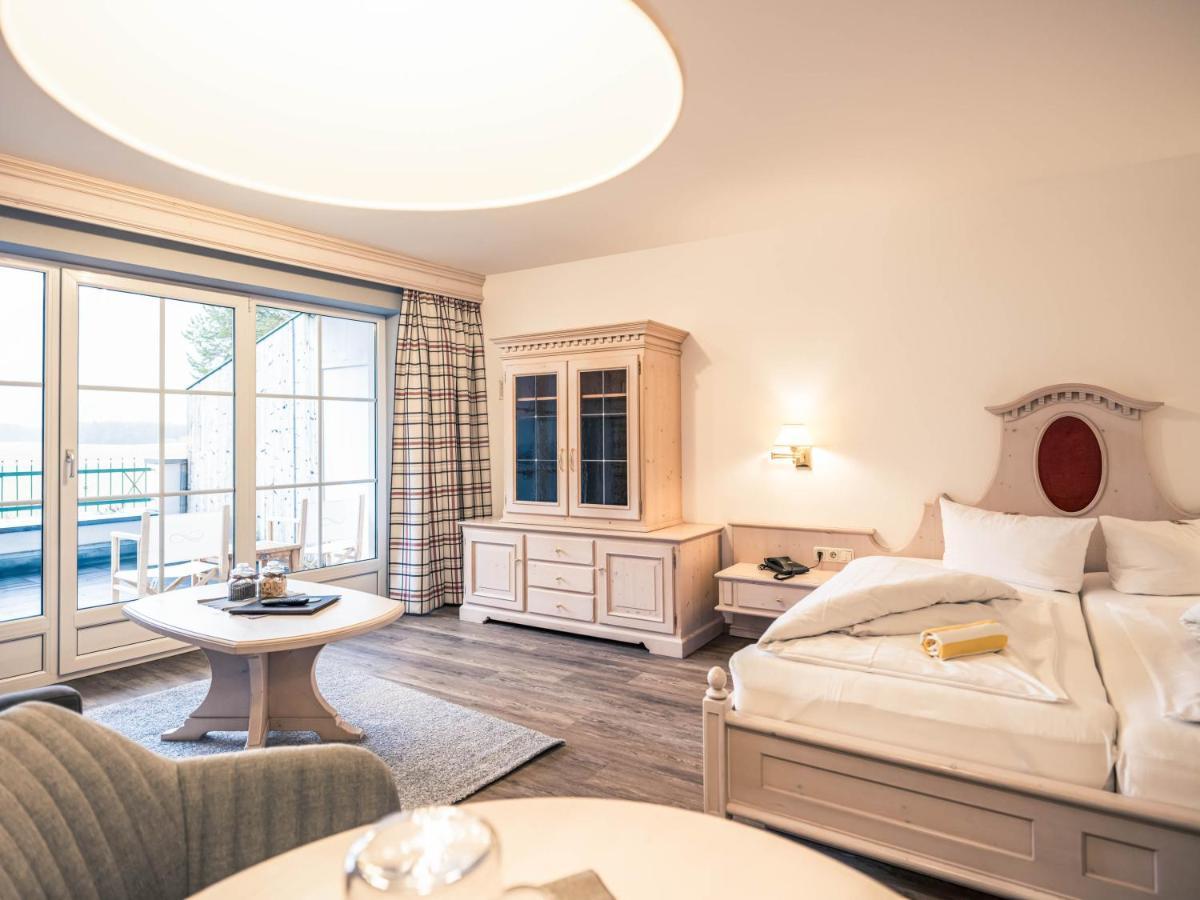 Hotel Foehrenhof Штанцах Экстерьер фото